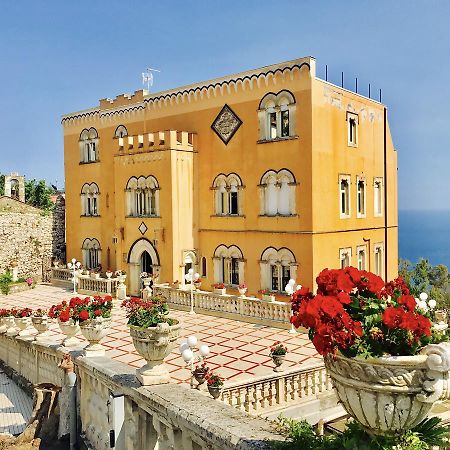 Hotel Villa Riis Таормина Экстерьер фото