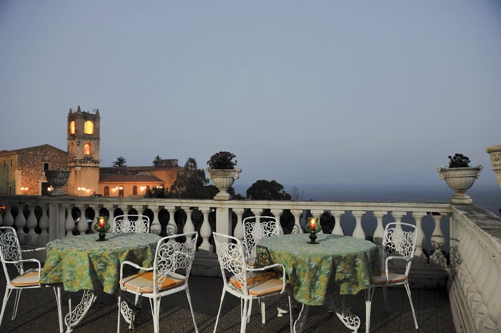 Hotel Villa Riis Таормина Экстерьер фото