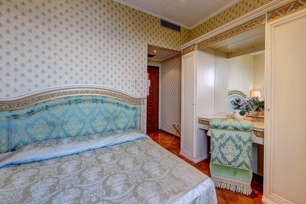Hotel Villa Riis Таормина Экстерьер фото