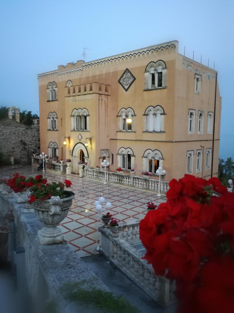 Hotel Villa Riis Таормина Экстерьер фото