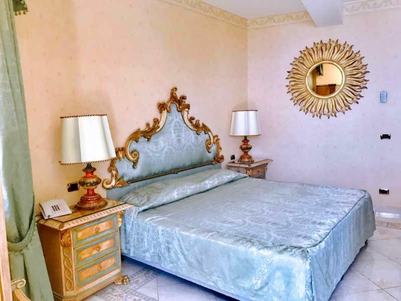 Hotel Villa Riis Таормина Экстерьер фото